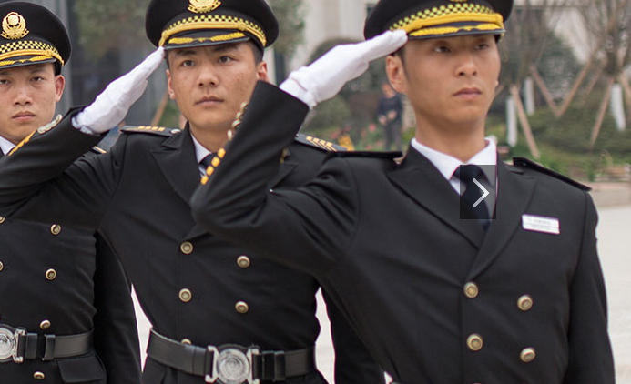 銀行保安如何應(yīng)對(duì)突發(fā)安全事件？需與哪些團(tuán)隊(duì)協(xié)作？