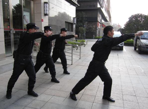 襄陽(yáng)戎安保安公司給您介紹下保安人員的上崗證辦理流程！